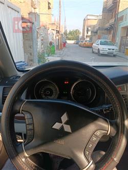 ميتسوبيشي باجيرو